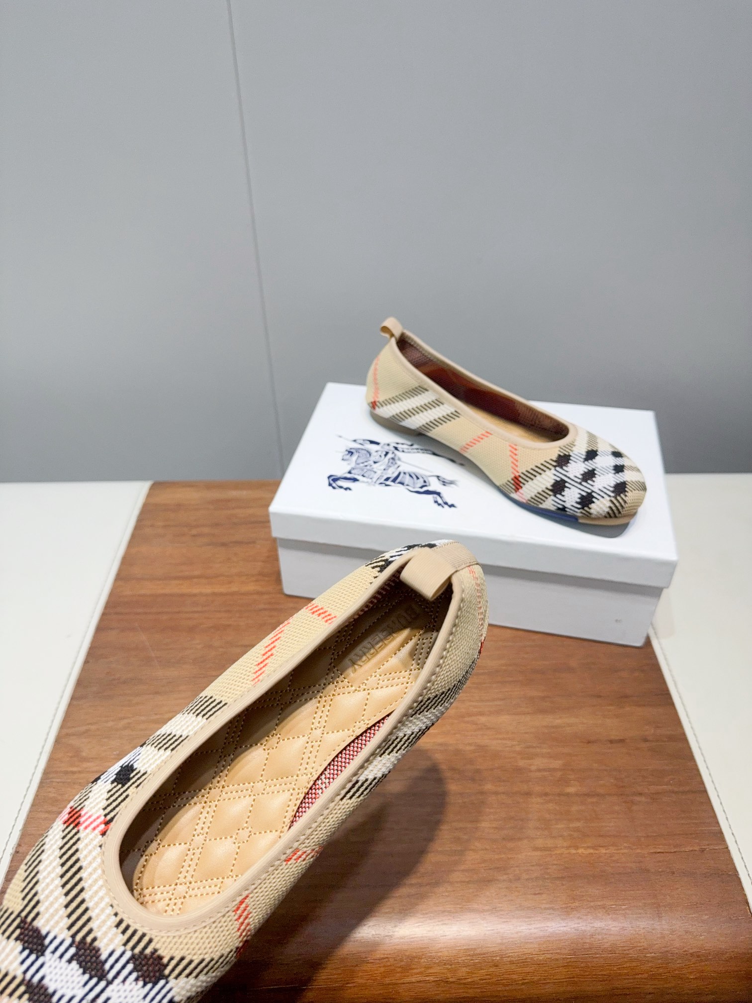 “High-Quality Embroidered Shoes with Best Value for Money – P528” - 图片 7