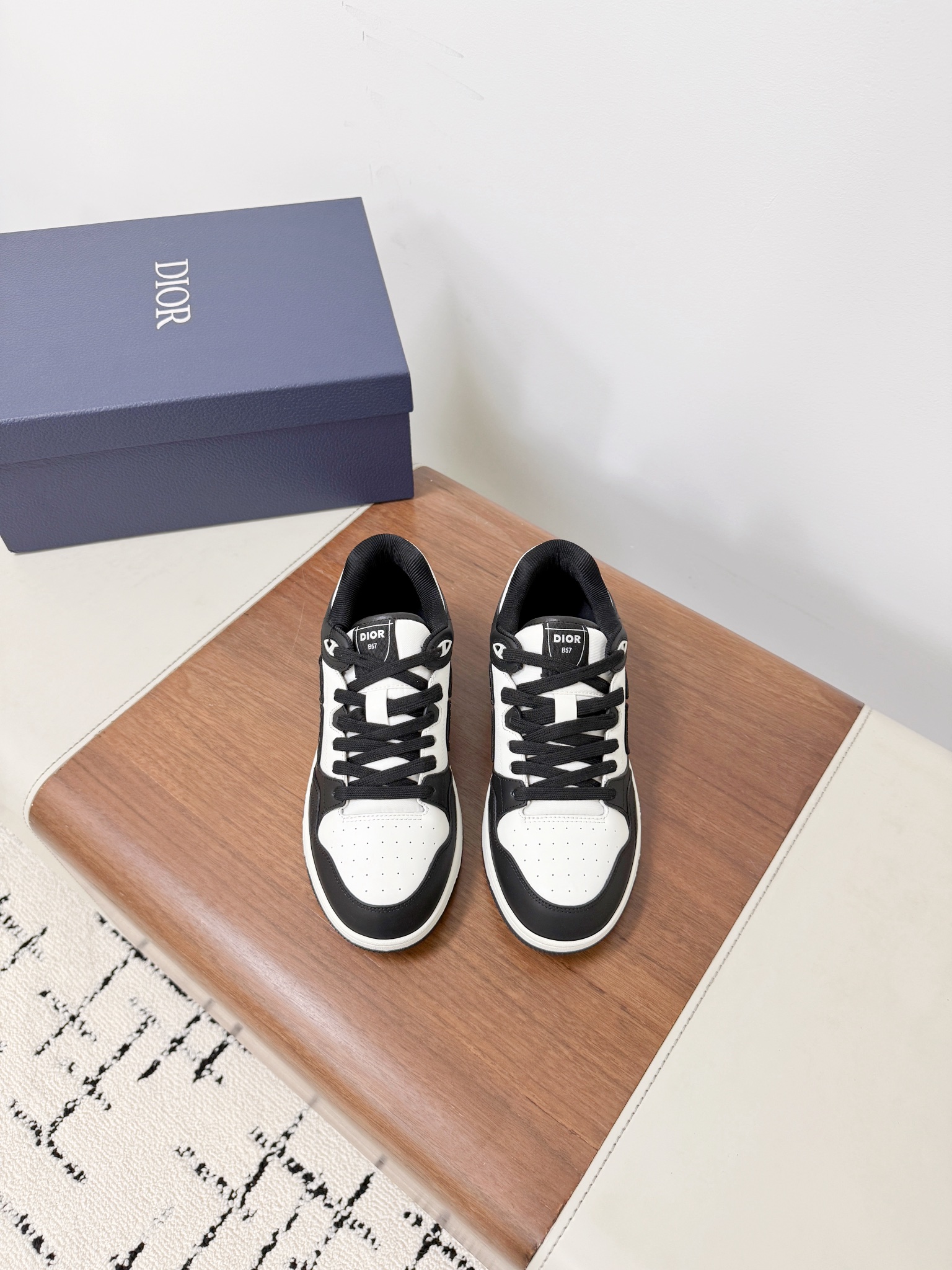 NO:647911,Dio* Chrono's new casual sports shoes, running shoes, dad's shoes Dio* Chrono's new casual sports shoes, running shoes, dad's shoes are really cool and futuristic!  So cool!  Once again interpreting Dior's concept of cool fashion, the lucky star will bless you with good luck, the new EVA sole is ultra-light and ultra-soft: 35 to 45, the ultimate cost-effectiveness, no bargaining., casual shoes/sports shoes, dior, dior, sneakers19860909Dio* Chrono新款休闲运动鞋跑鞋老爹鞋 Dio* Chrono新款休闲运动鞋跑鞋 老爹鞋 真的酷毙了,未来感十足！真的好飒！再次演绎了迪奥酷时尚的理念,幸运星为你加持好运,全新的EVA鞋底超轻超软 : 35一45 极致性价比,不议价.,休闲鞋/运动鞋,dior,dior,sneakers,Women's Shoes