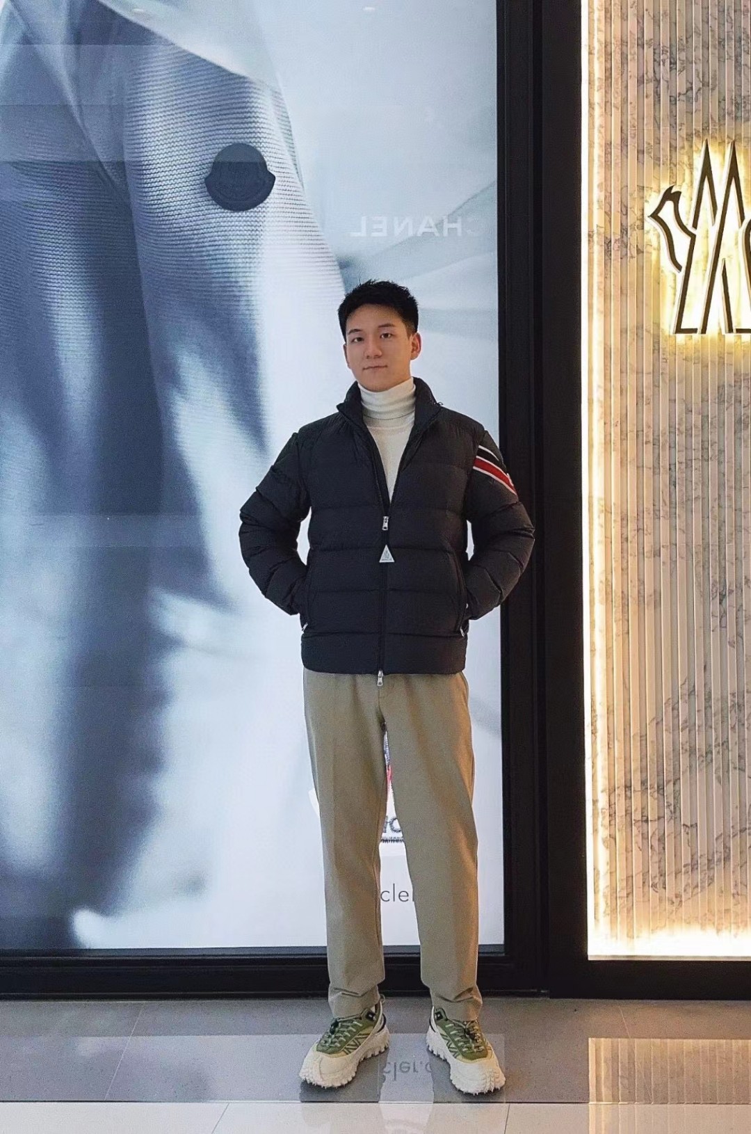 蒙口 三色彩条织带 羽绒服 上身效果图！
