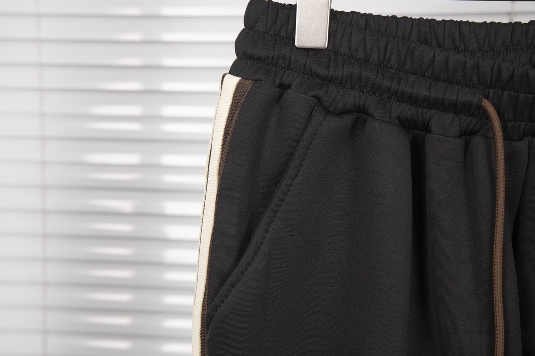 Celine 24SS Knitted Logo Shorts in 320g HBs Fabric, Unisex S-XL Sizes - 图片 4