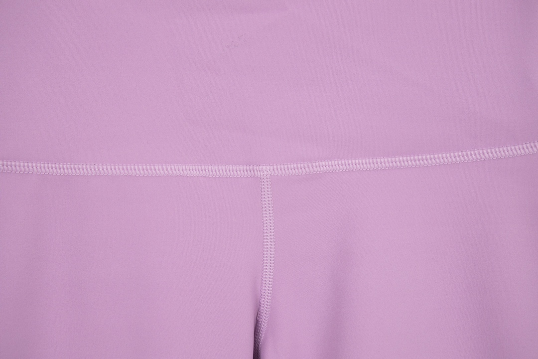 Review: Lululemon WunderTrain Sports Tight Pants in Everlux Fabric - 图片 5