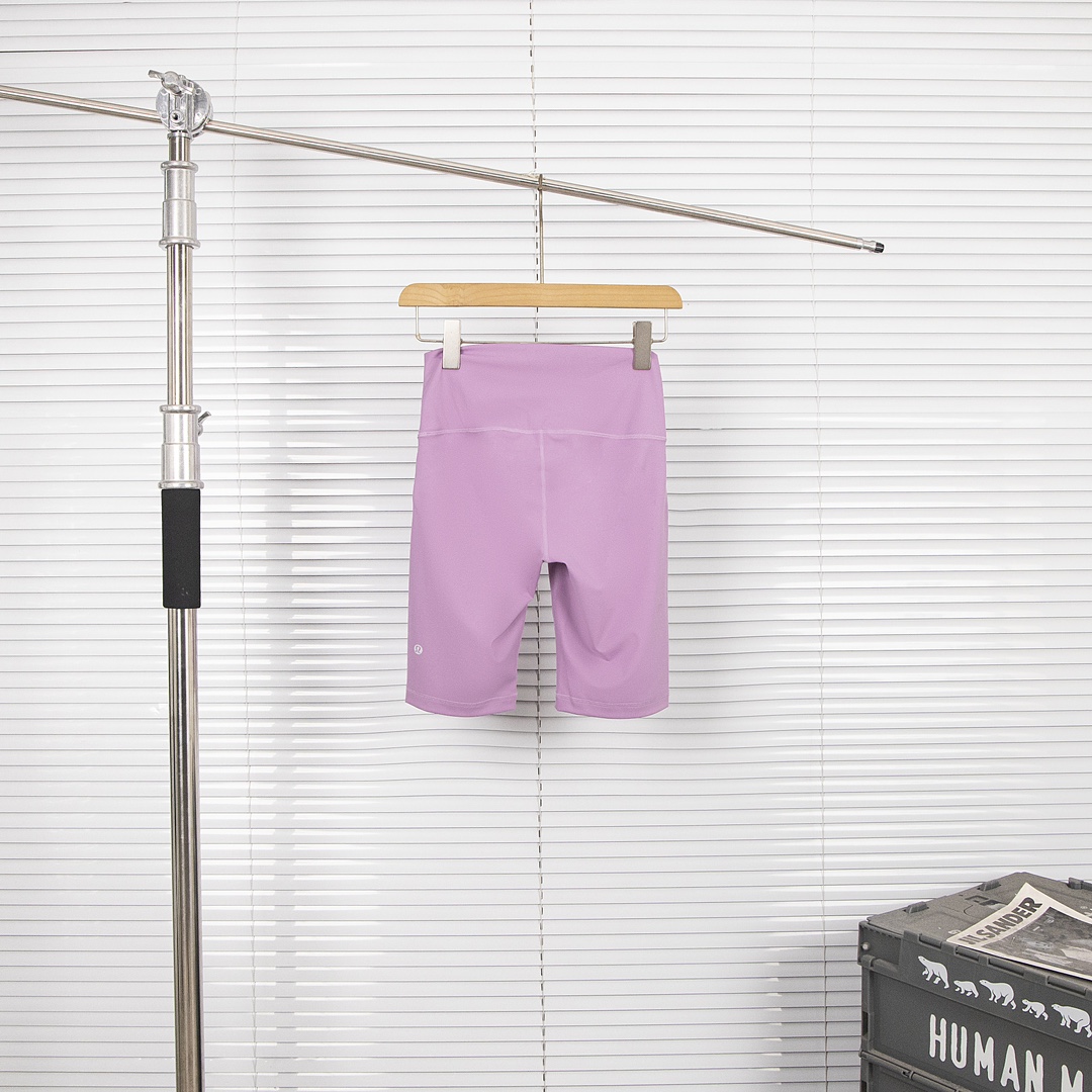 Review: Lululemon WunderTrain Sports Tight Pants in Everlux Fabric - 图片 2