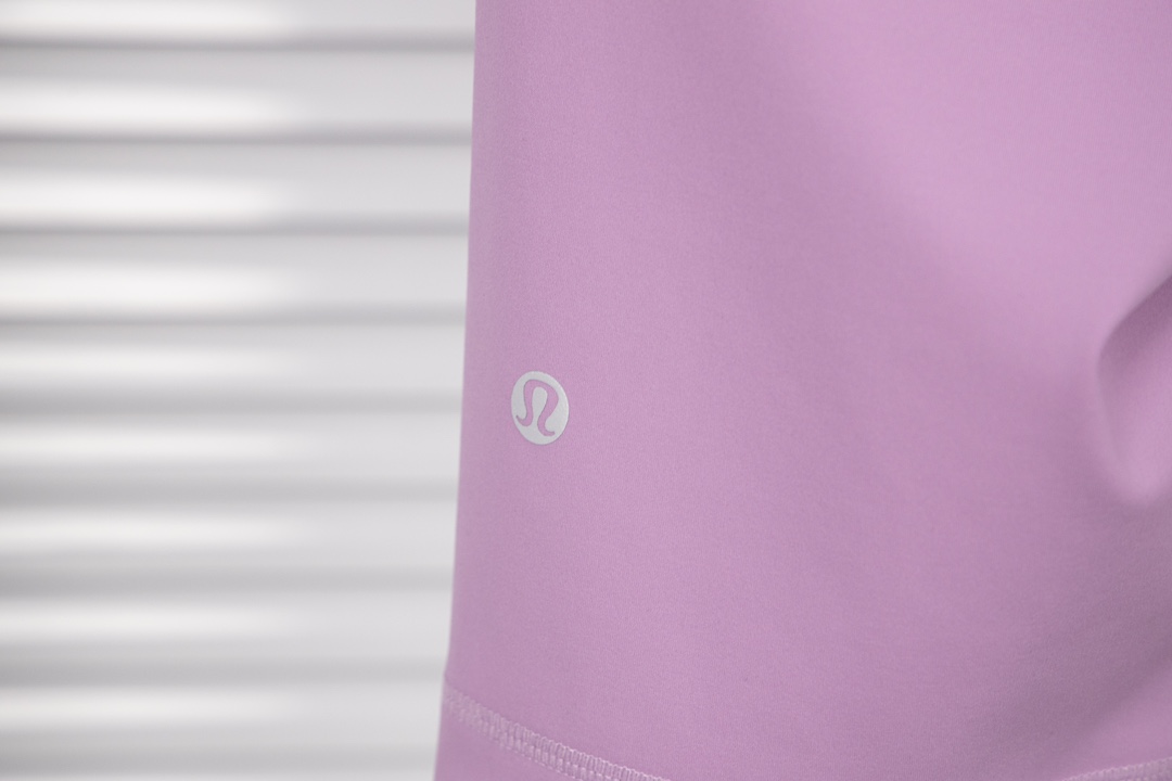 Review: Lululemon WunderTrain Sports Tight Pants in Everlux Fabric - 图片 6