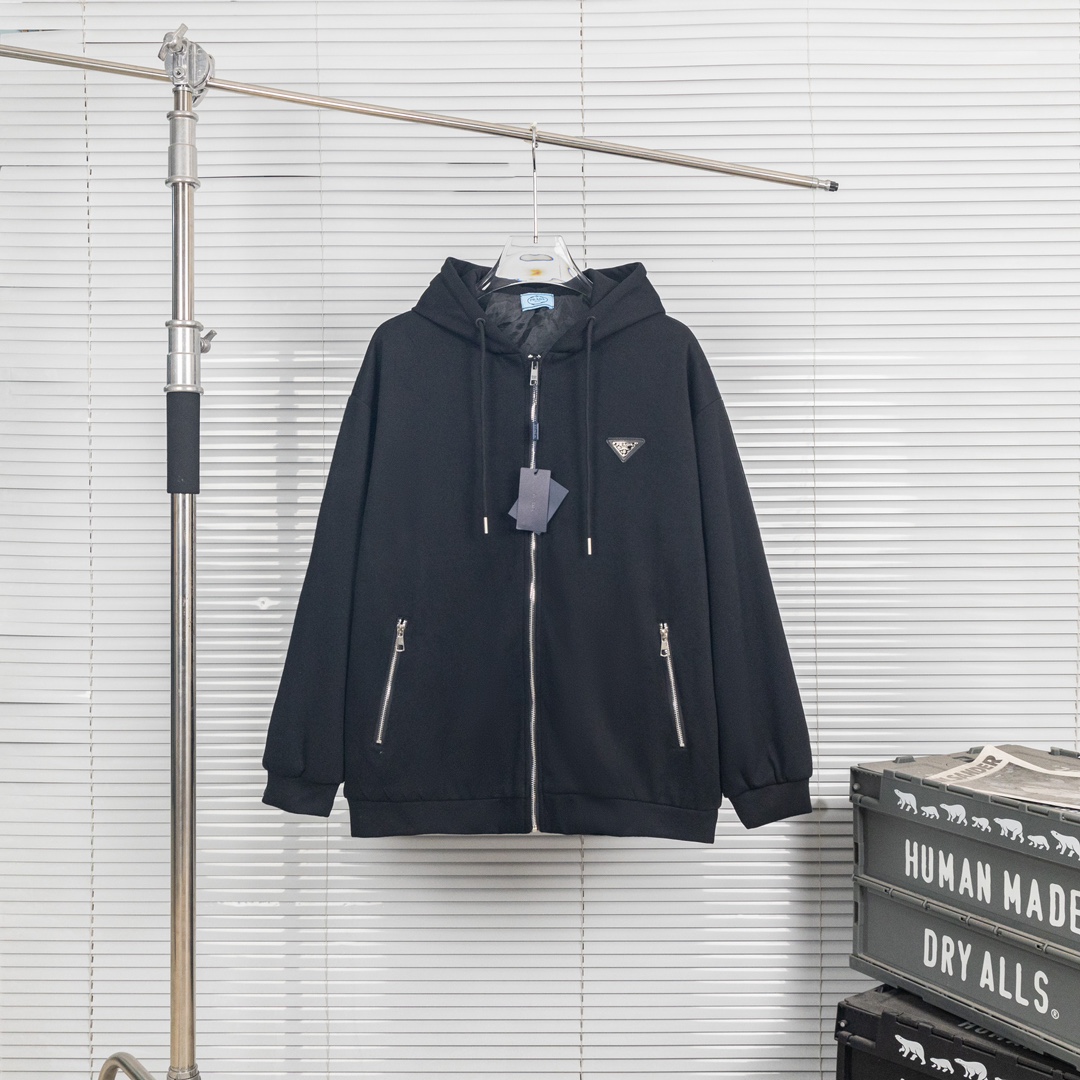 Prada Hooded Coat with Triangular Label: Original Design and Fur Technology, Unisex, Black, S-XL - 图片 1