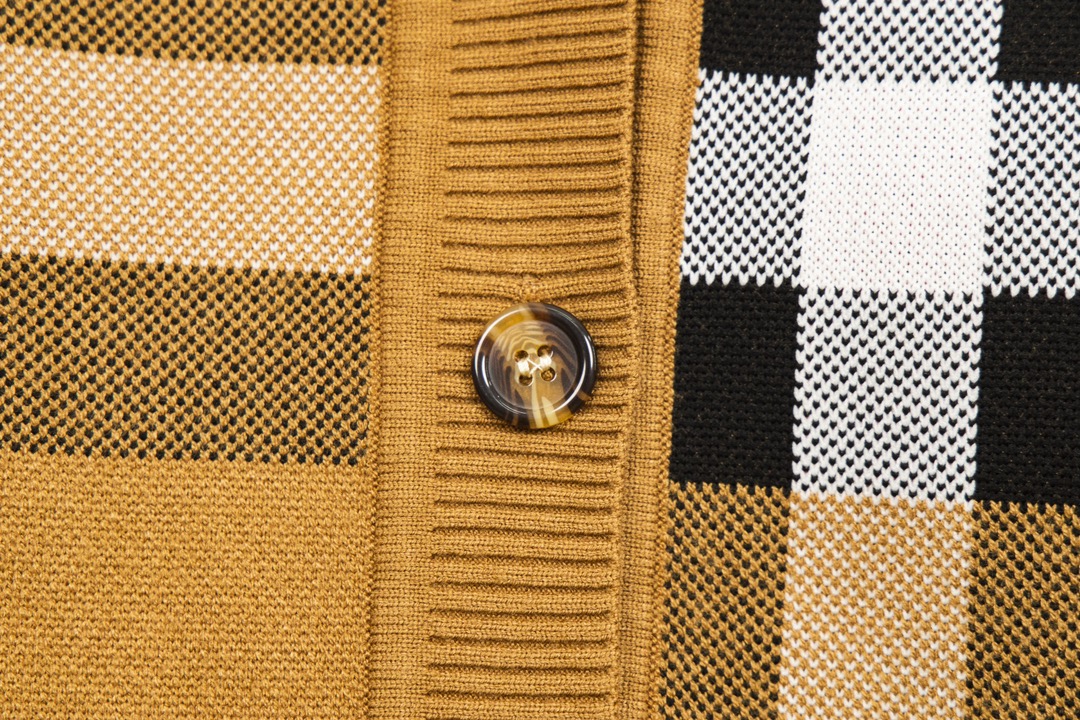 New Burberry Baballi 23s: Classic Chrysanthemum Coat Overview - 图片 7
