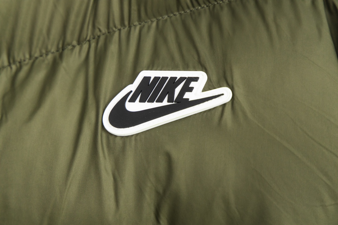 Nike Sportswear Down-Fillwind Runner: Apologetic Design with Gold-Filled Cotton - 图片 5