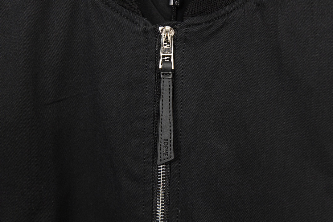 YAO 1F40 Pilot’s Jacket in High-End Silk Fabric with Laser Cut Logo. - 图片 7