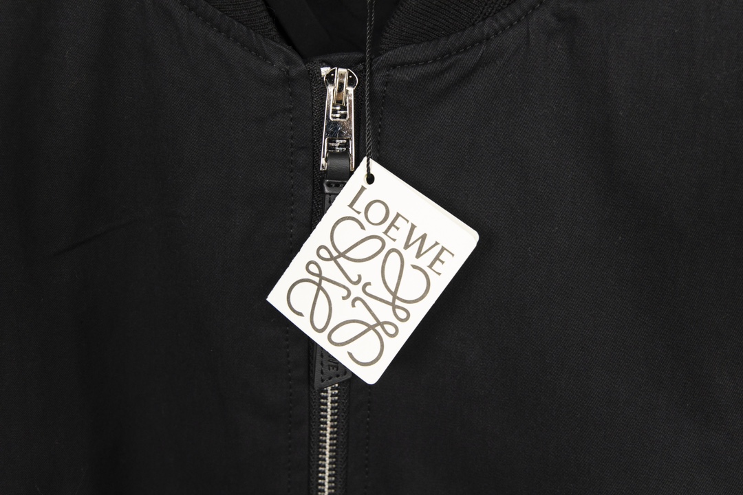 YAO 1F40 Pilot’s Jacket in High-End Silk Fabric with Laser Cut Logo. - 图片 3