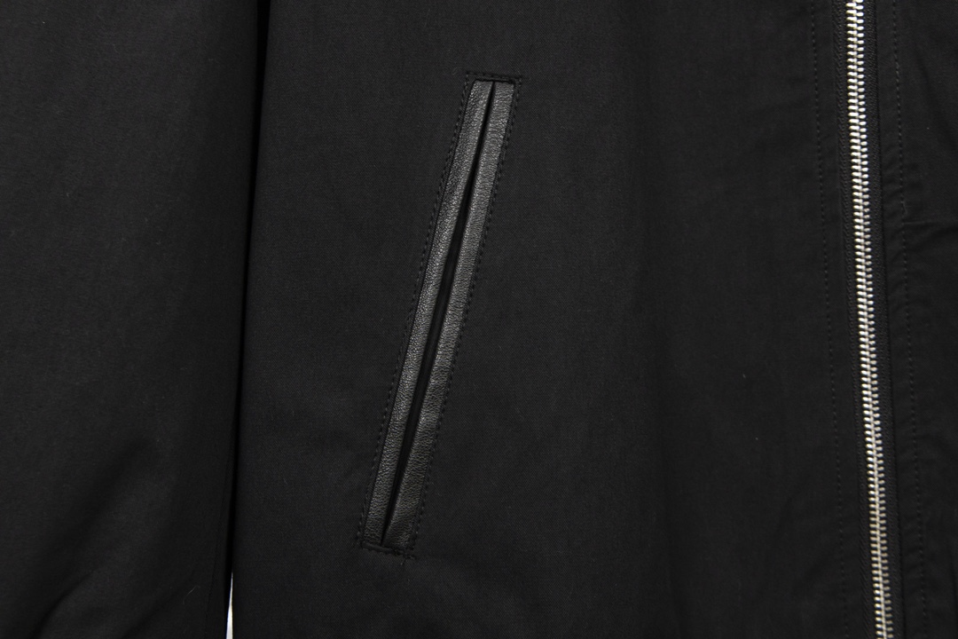 YAO 1F40 Pilot’s Jacket in High-End Silk Fabric with Laser Cut Logo. - 图片 6