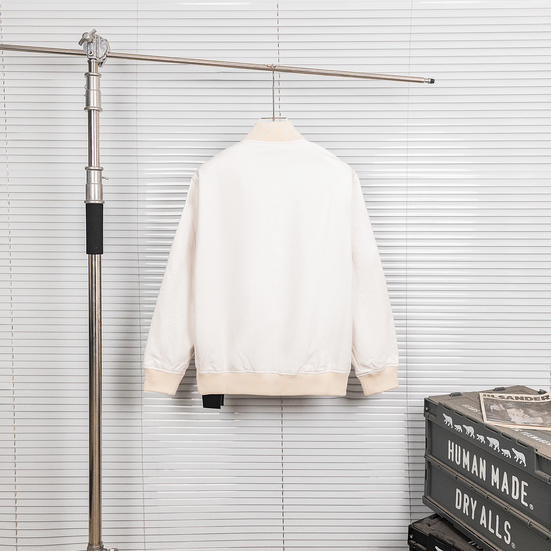 GVC’s New Fall/Winter Leather Baseball Jacket with 3D Logo – Yao 1C3 Collection - 图片 2