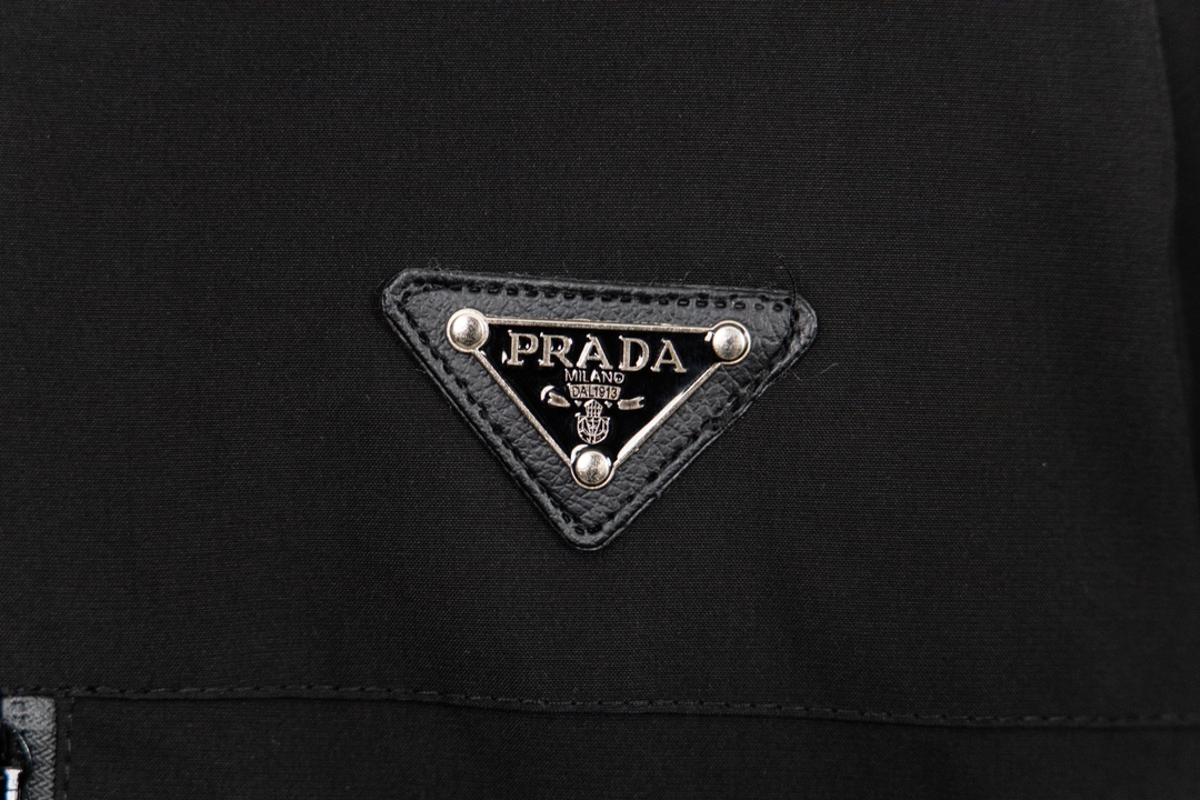 Prada Cotton Coat: Original Design, Unisex, Black, Sizes S-XL - 图片 7