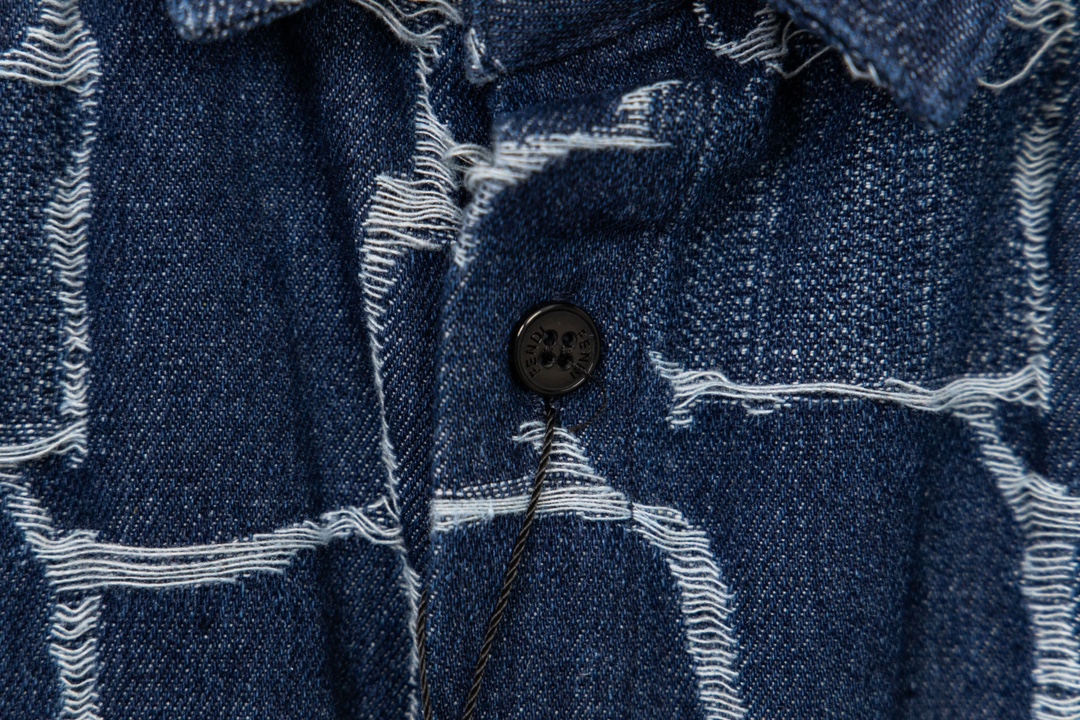 2024 FENDI Logo High-End Shirt Collection in Blue: Tailored Excellence and Quality - 图片 5