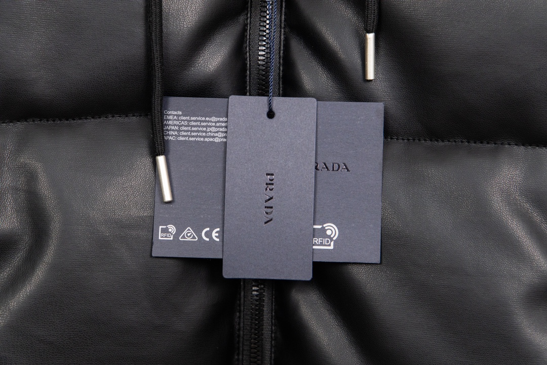 New 24ss Cotton Suit by PRADA: Fashion Storm for Couples - 图片 3