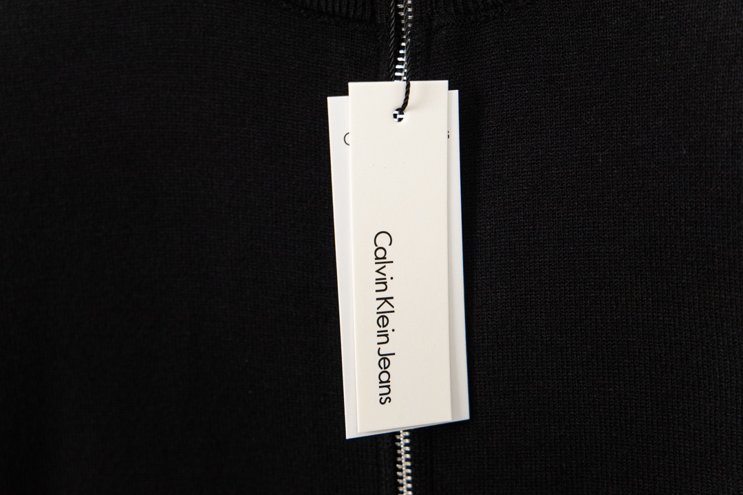New CK Co-Conspirator Zip-Knit Jeans for Stylish Casual Looks in Autumn/Winter - 图片 3