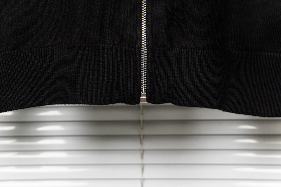 New CK Co-Conspirator Zip-Knit Jeans for Stylish Casual Looks in Autumn/Winter - 图片 8