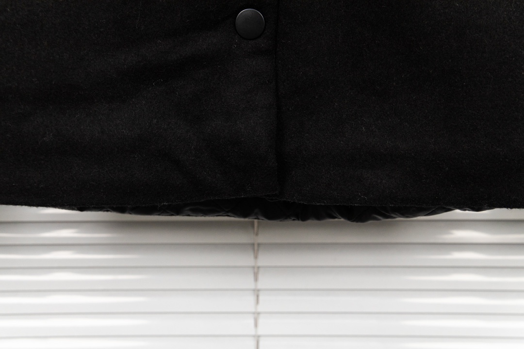 PRADA Unisex Cotton Bag: Fashionable, Comfortable, Oversized – Perfect for Couples - 图片 8