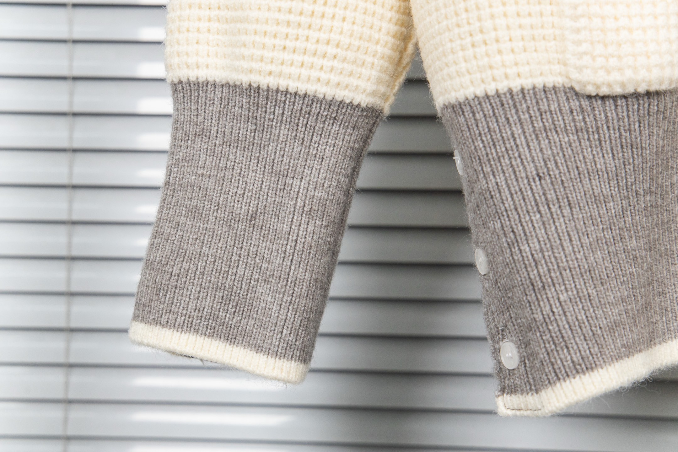 ThomBrowne London Knitwear Collection: Golf-Inspired Knitting in Arctic Style - 图片 7