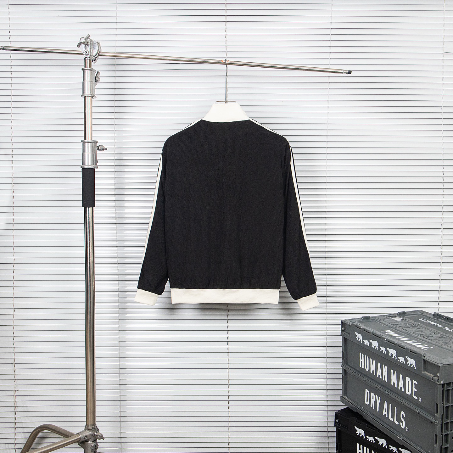 Adidas Three-leaf Waffle Sports Coat for Youth: Beige and Black Options, Sizes M-XL - 图片 2