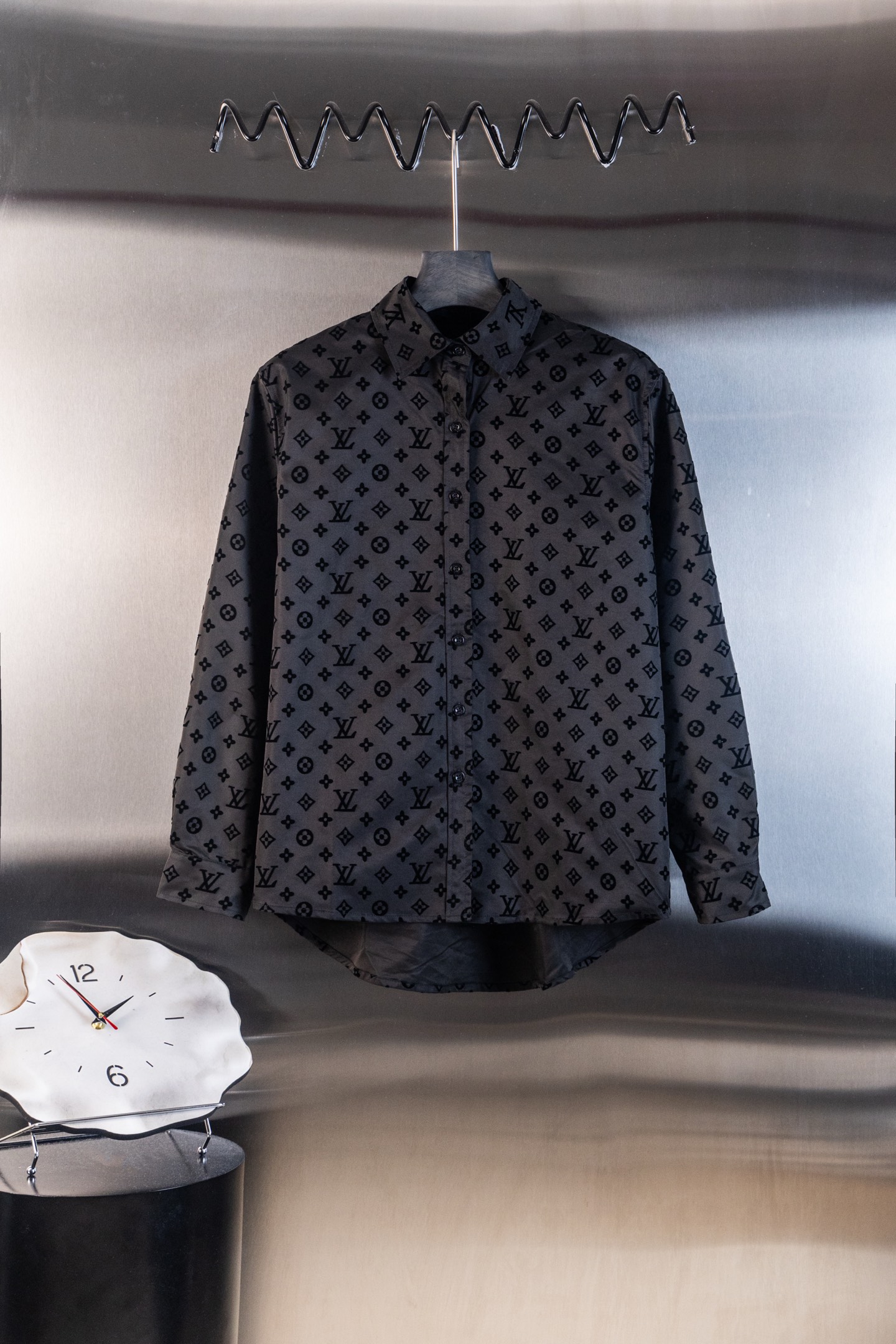P105 Número de modelo: W05 LouisVuitton LV jacquard estampado de felpa para hombre y mujer casual camisa de manga larga…