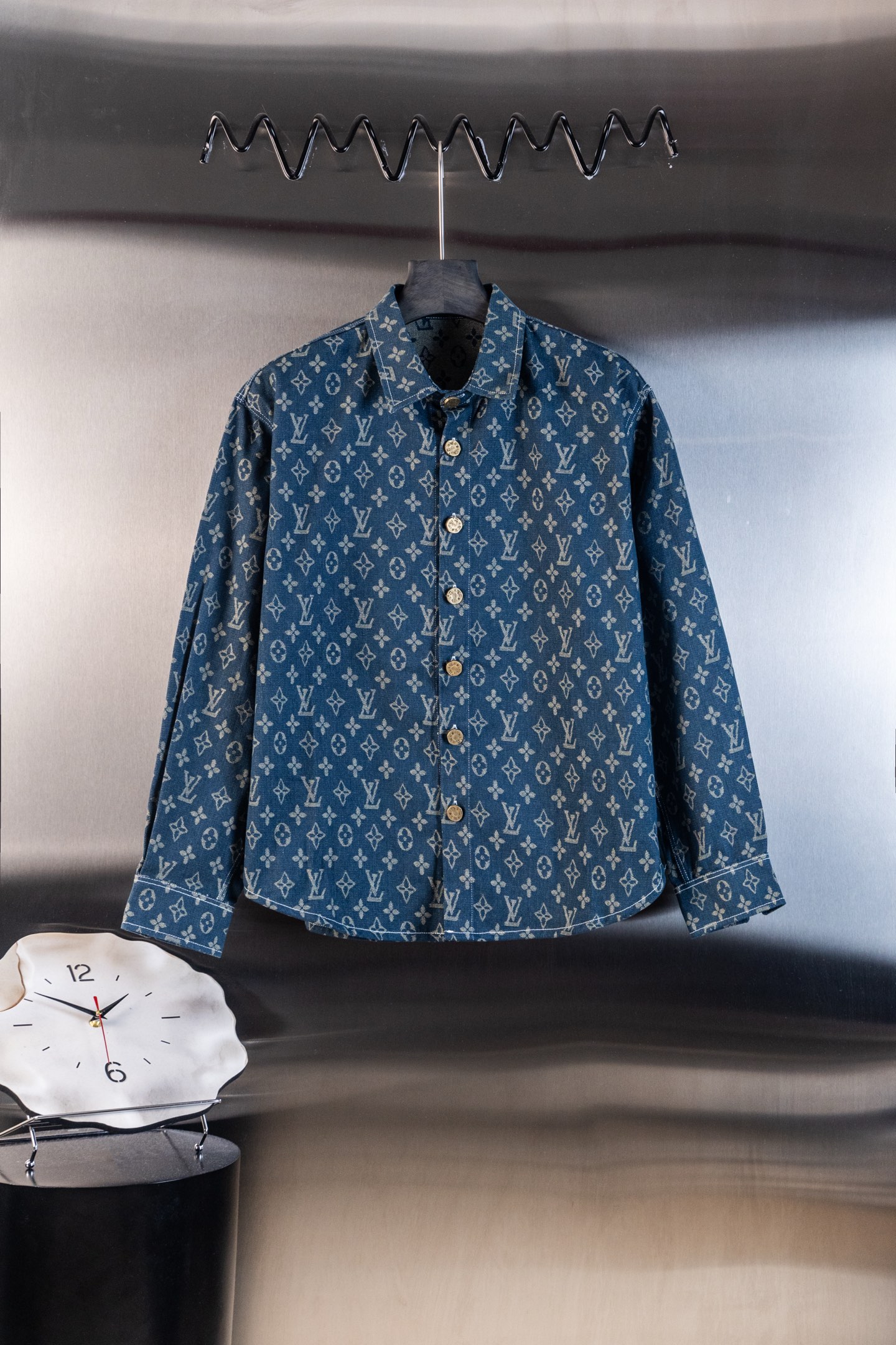 P120 Número de modelo: W06 Louis Vuitton camisa de mezclilla con estampado de letras envejecido para parejas, chaqueta …