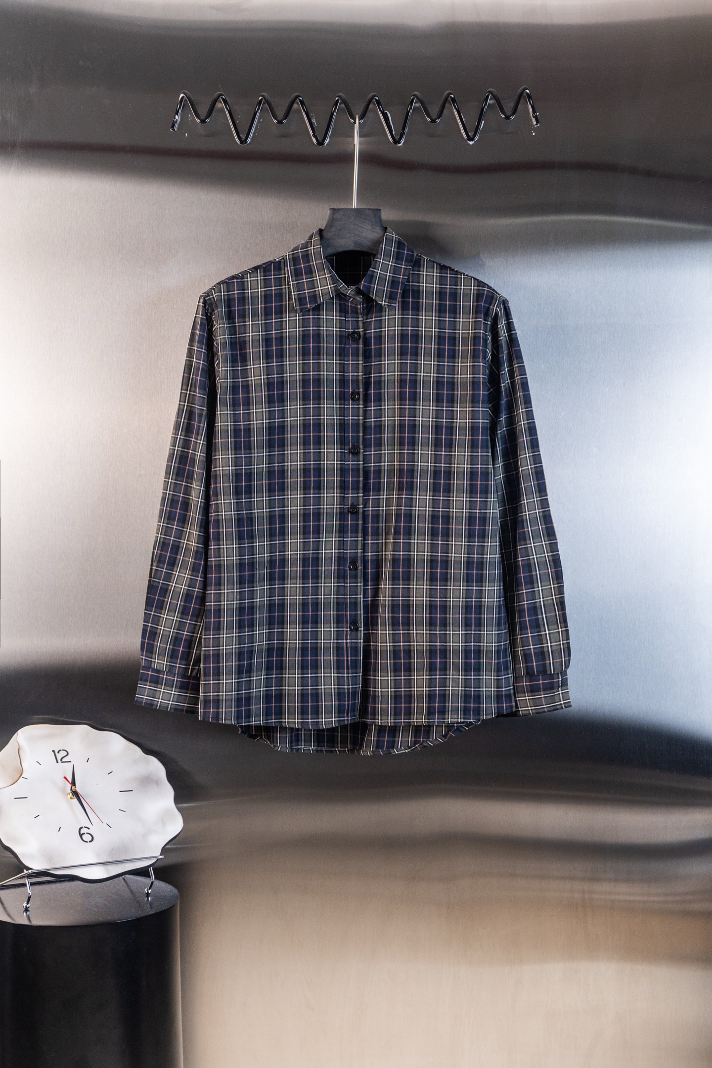 P115 Número de estilo: W10 Camiseta a cuadros teñida con hilo y logo estampado con letras traseras de Balenciaga 24ss 1…