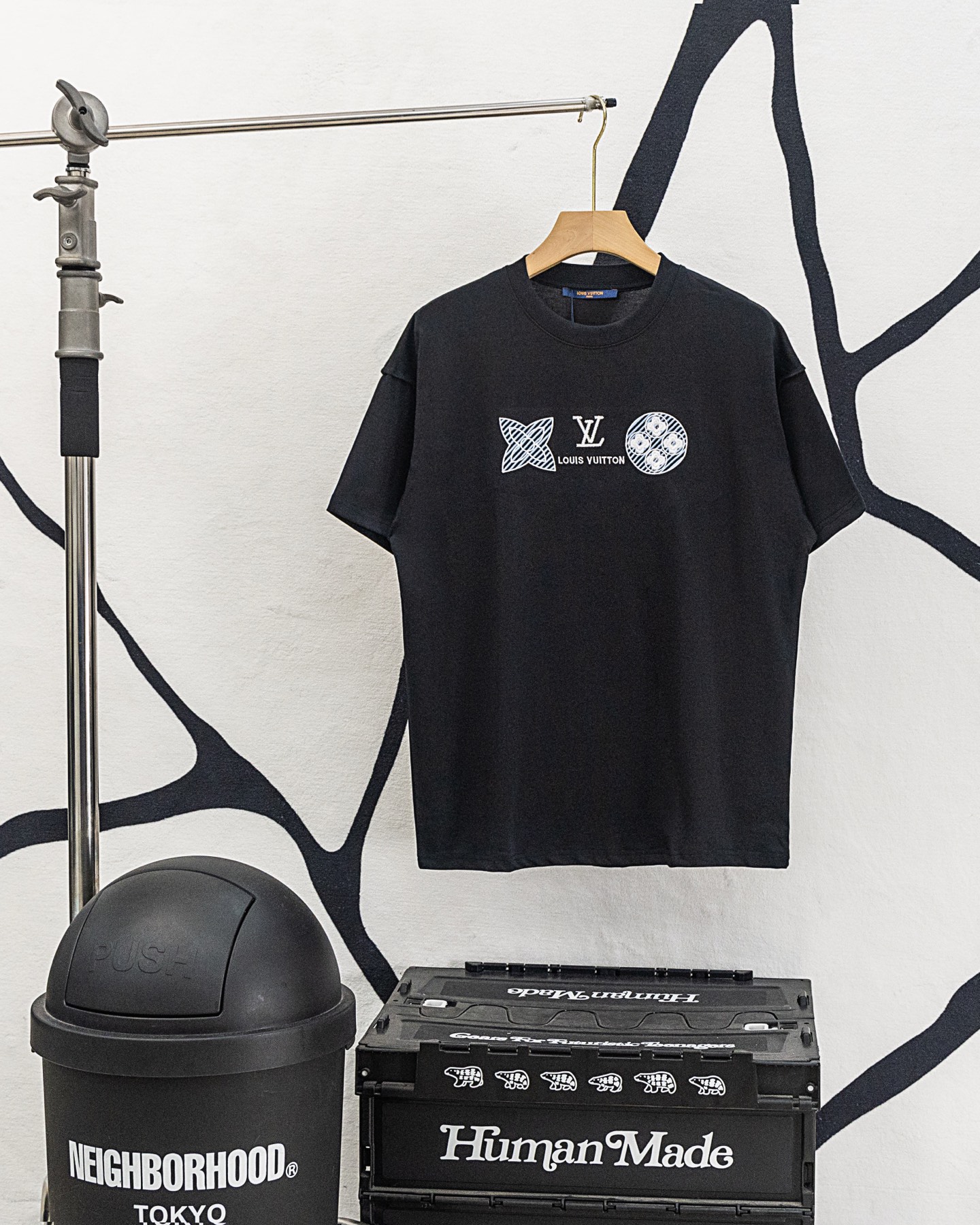 P85 Nº de modelo: A16 26SS Nuevo producto de pasarela de boutique Louis Vuitton, camiseta de manga corta con logo grand…