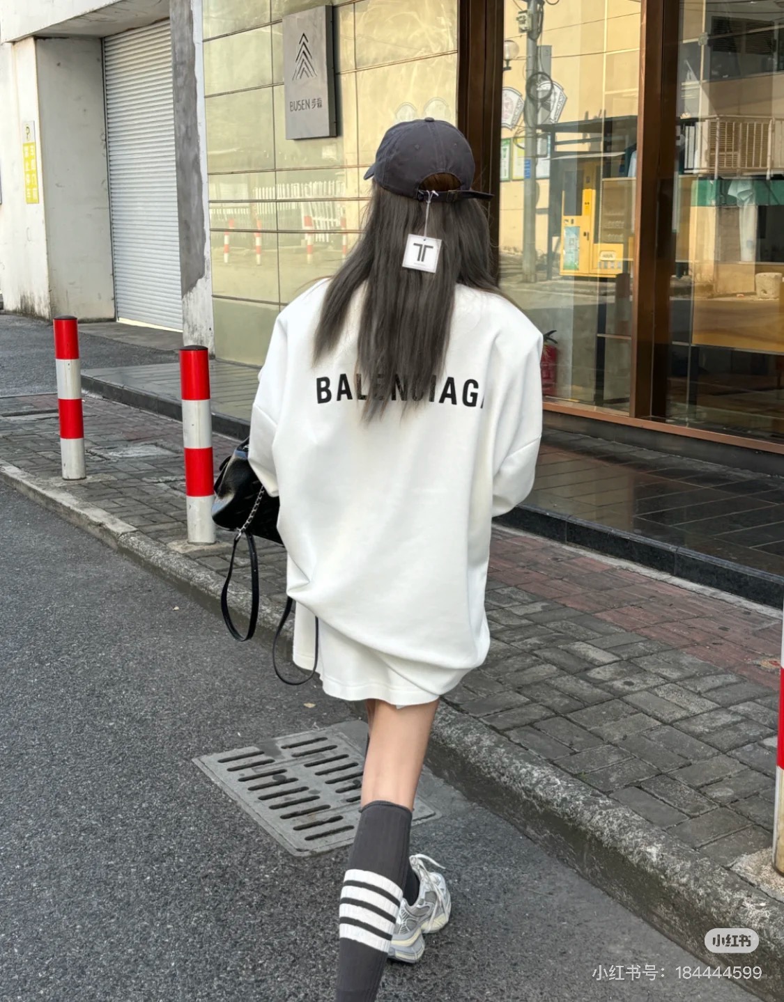 _dwF9s7PURmAKb-B7eBlO-2WsAW1KDxkXOY2LUqA