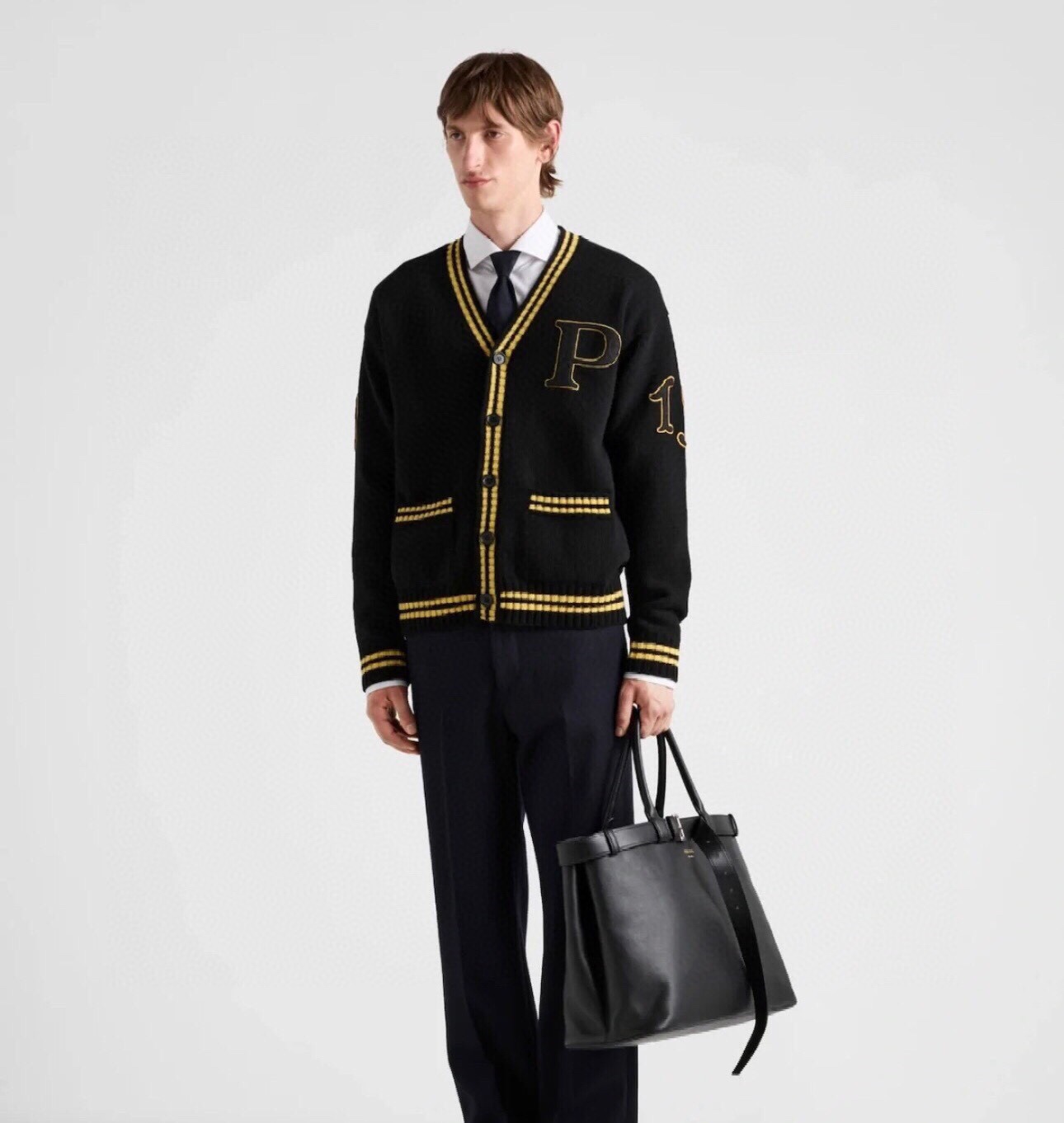 Prada 普拉达 全新1913系列  针织毛衣外套
上身效果#