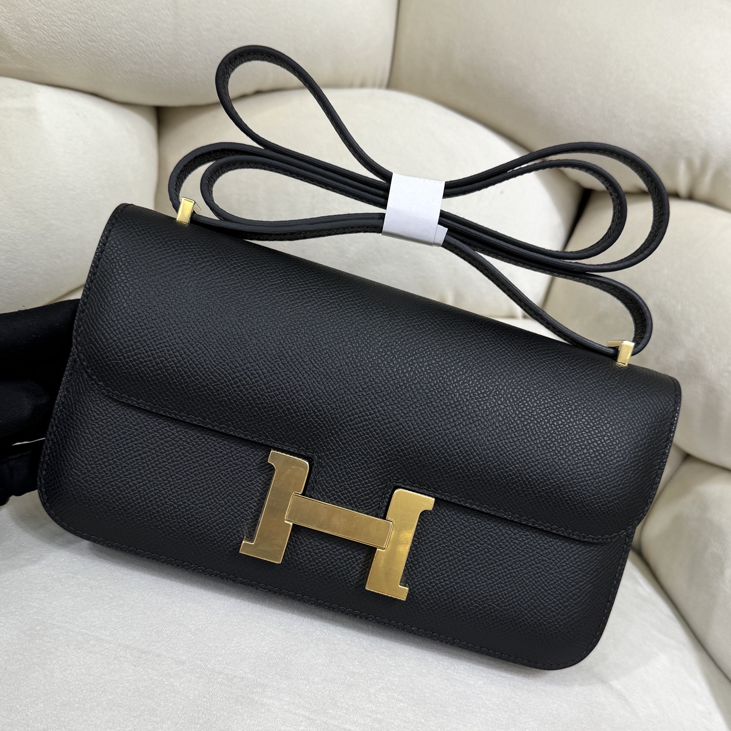 Elegant Elan Bag: Versatile & Chic for Work, Events, & Everyday Use