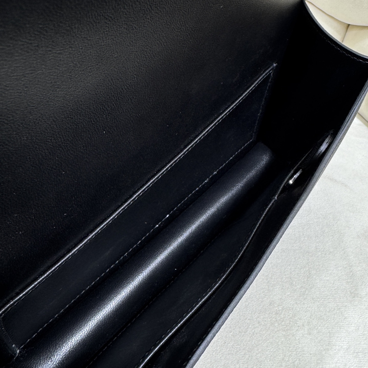 Elegant Elan Shoulder Bag: Versatile Design for Work, Events & Daily Use 6 i1760255279475 4916 0 4