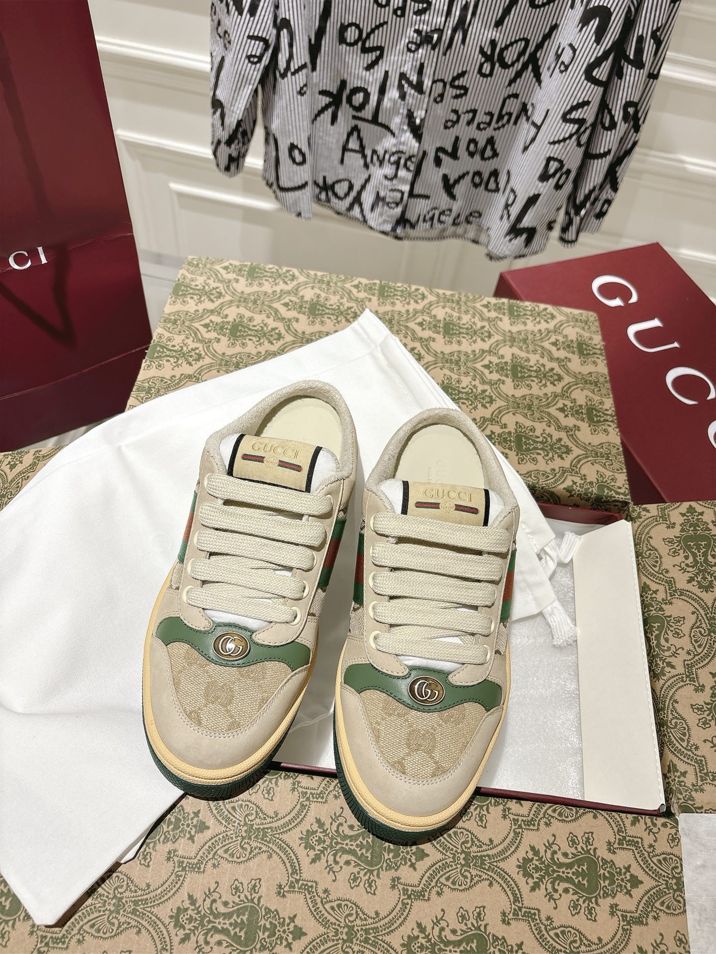 NO:748506,, the latest upgraded version of Gucc* GG screener series sports dirty shoes and half-flop, the original lasting process adopts the original TPU outsole. The whole shoe adopts the original oil edge process. Couple size 35-45 The latest red packaging comes with a pair of shoelaces, casual shoes/sports shoes, Gucci, sneakers19860909,最新升级版 Gucc* GG screener系列运动小脏鞋半拖原版套楦工艺采用原版TPu大底.整鞋都采用原版油边工艺. 情侣码35-45 最新红色包装附赠一副鞋带,休闲鞋/运动鞋,gucci,sneakers,Women's Shoes