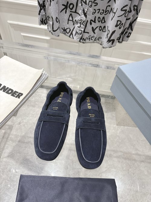 Prada 2025 Women's Suede Loafers - Comfortable, Stylish, and Versatile 1 Prada 2025 Women's Suede Loafers - Comfortable, Stylish, and Versatile