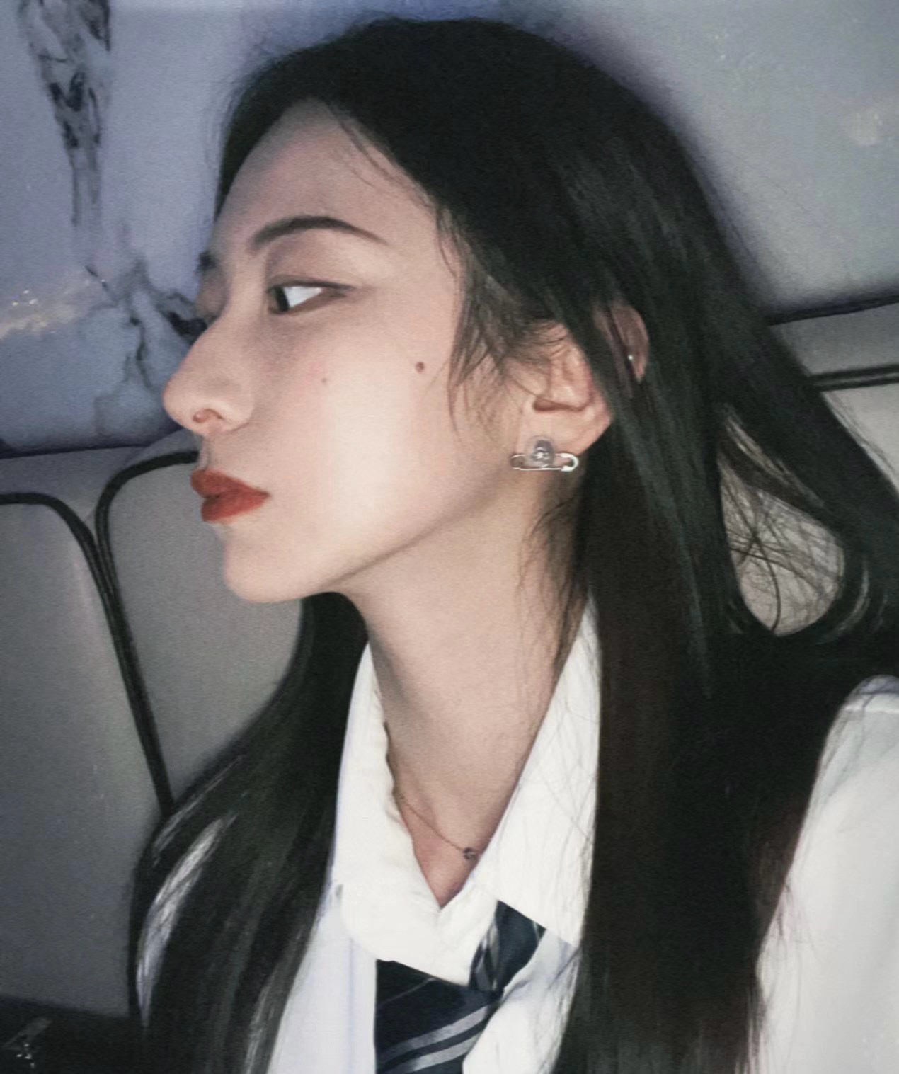 비비안웨스트우드 토성 디자인 큐빅 귀걸이 65112 이미지 5