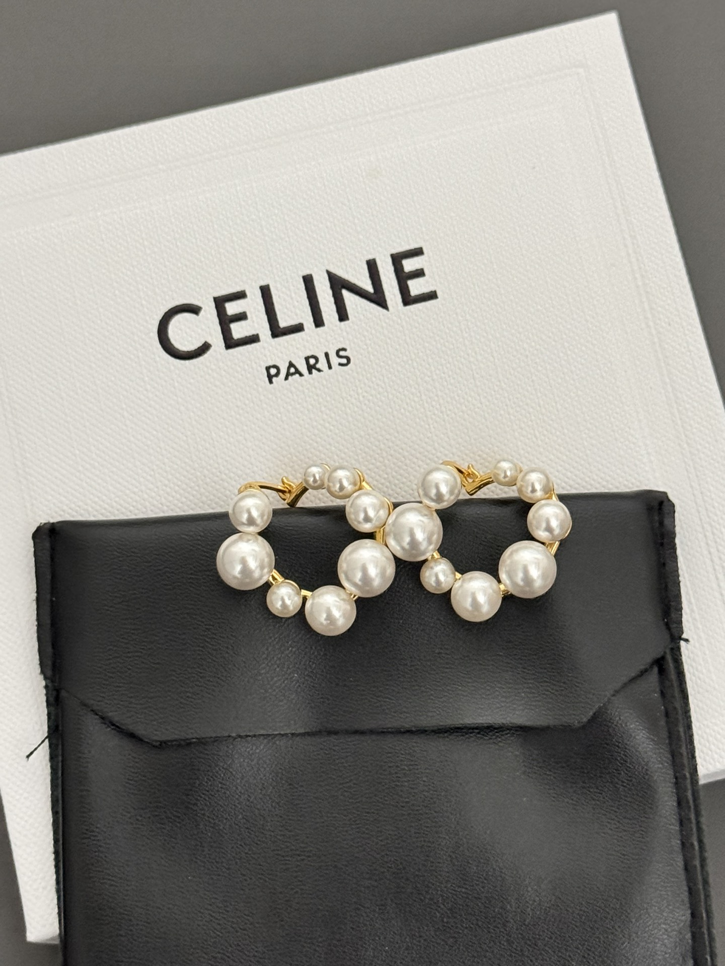 Stylish Half-Round Céline Earrings: High-Quality Design for Goddesses at ¥220 - 图片 5