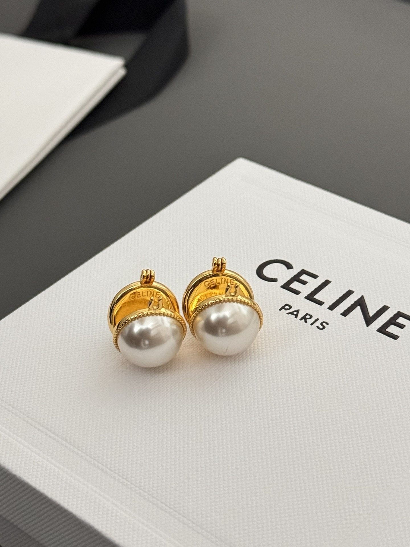 셀린느 귀걸이 69591