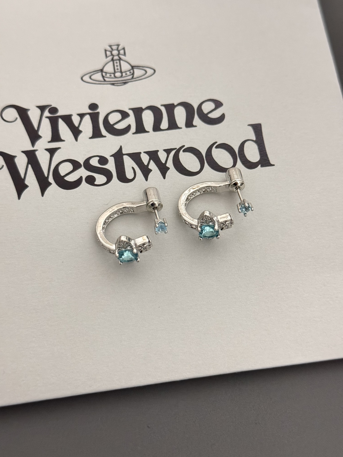  高品质 细节如图  蓝钻【VivienneWestwood】宝宝，什么是快乐星球，来，这就是快乐星球！