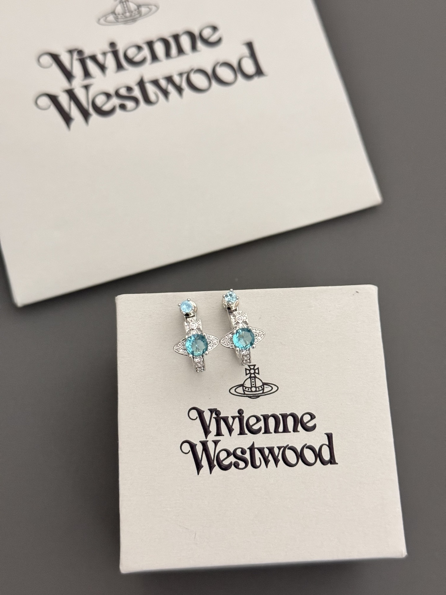  高品质 细节如图  蓝钻【VivienneWestwood】宝宝，什么是快乐星球，来，这就是快乐星球！