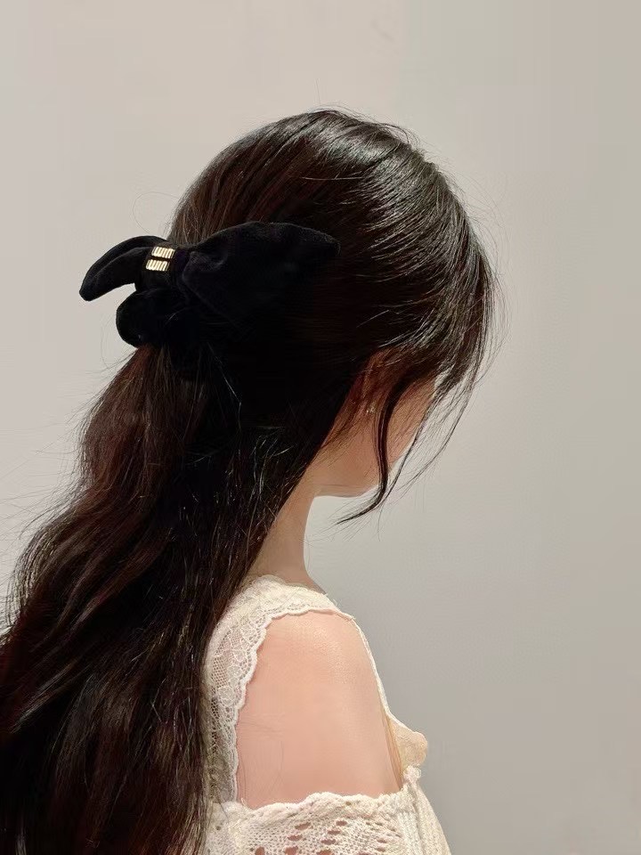 Luxurious and Versatile M!um!u! Hair Accessory for Stylish Hearts - 图片 2