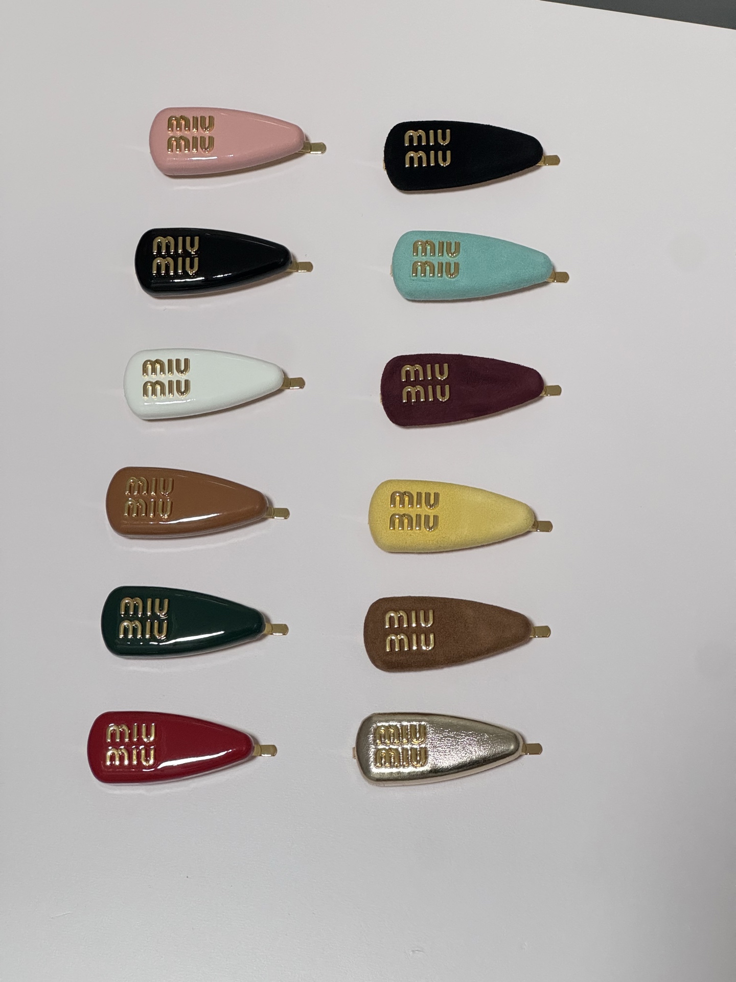 Stylish Hairpin: High-Quality Details for a Cute and Unique Look - 图片 1