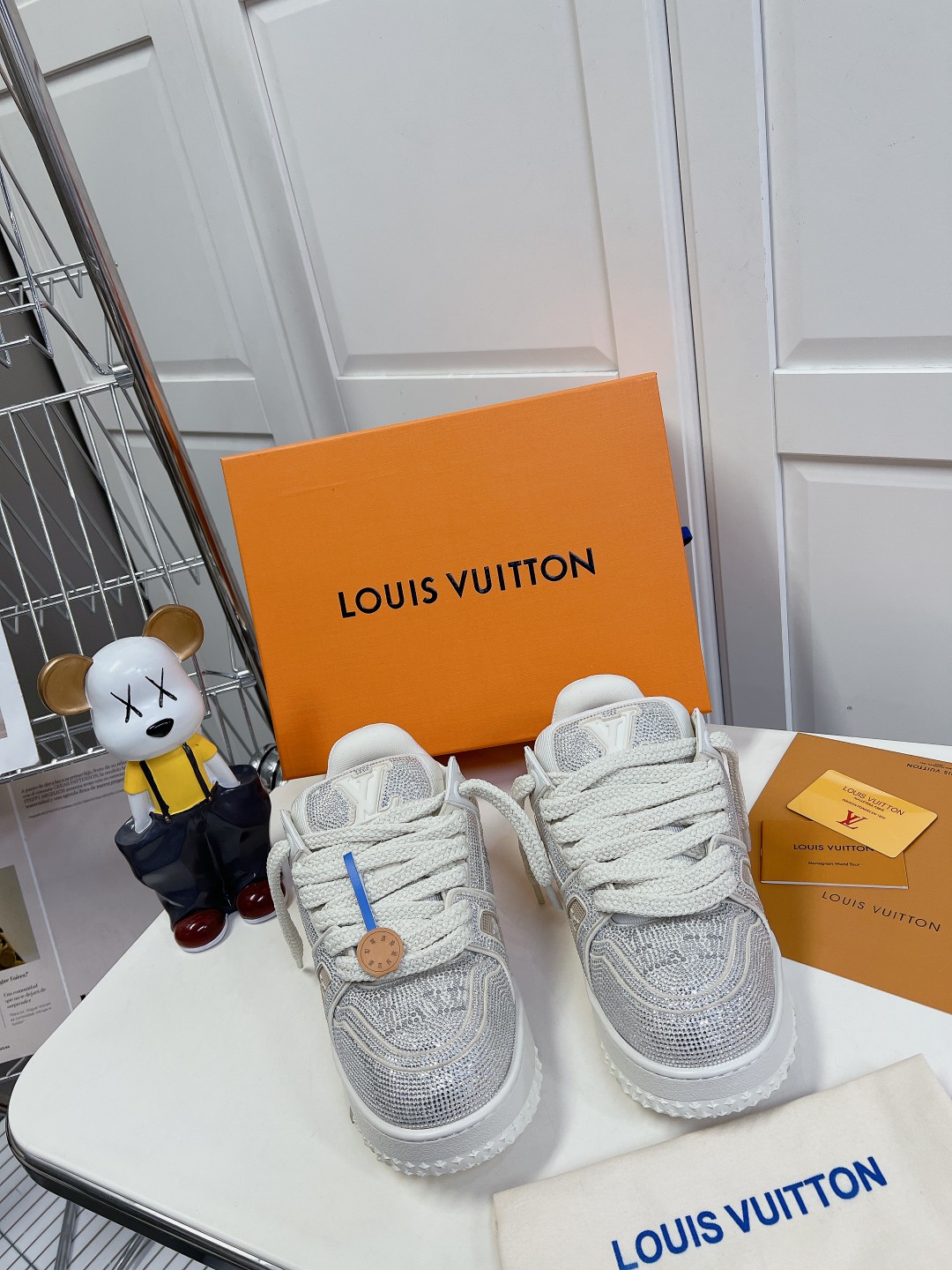 Louis Vuitton Skateboard Shoes Unisex Cowhide TPU Sweatpants