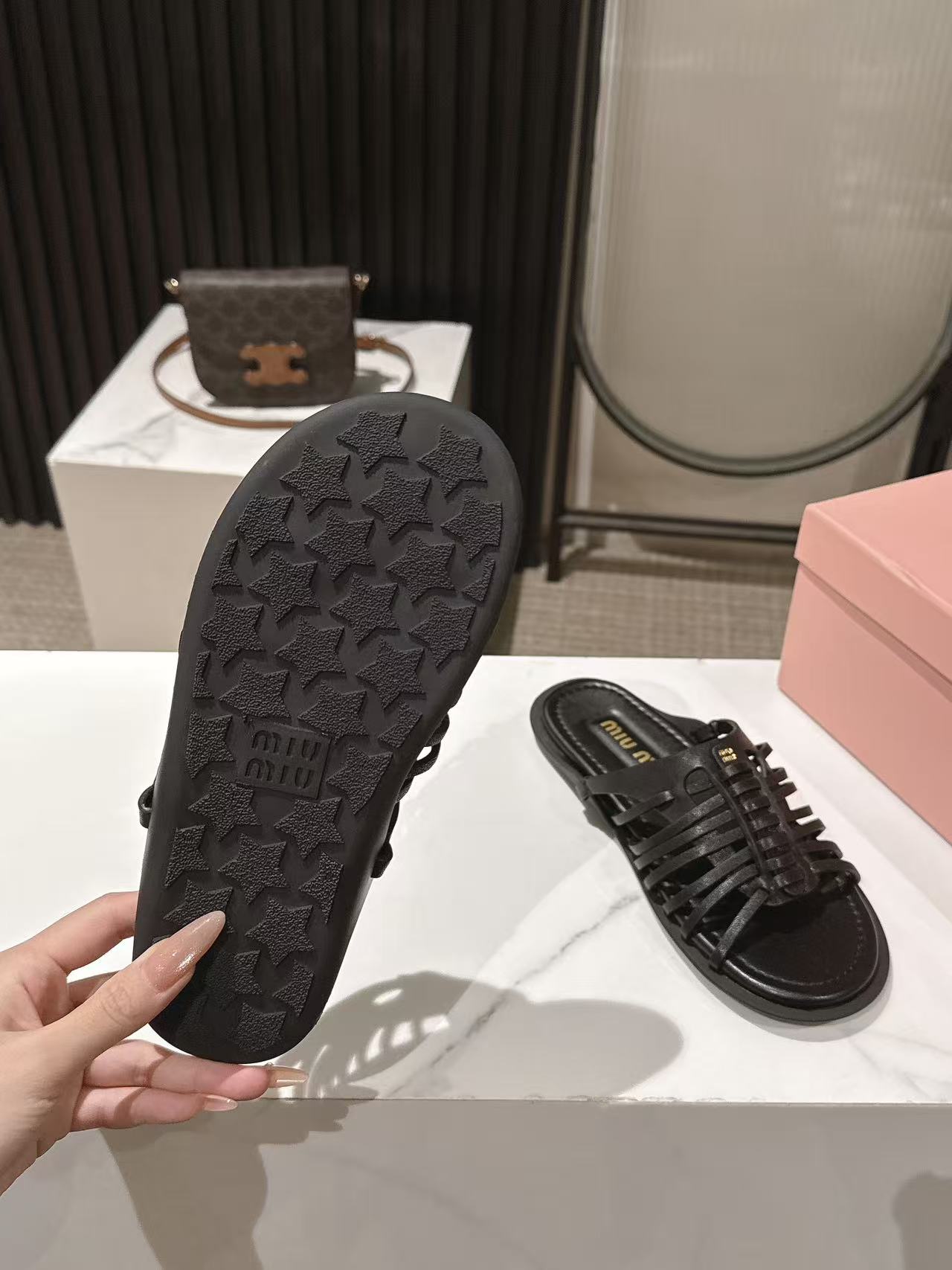 Miu Miu Miu Miu缪缪春夏最新款编织镂空后绊带罗马凉拖鞋
