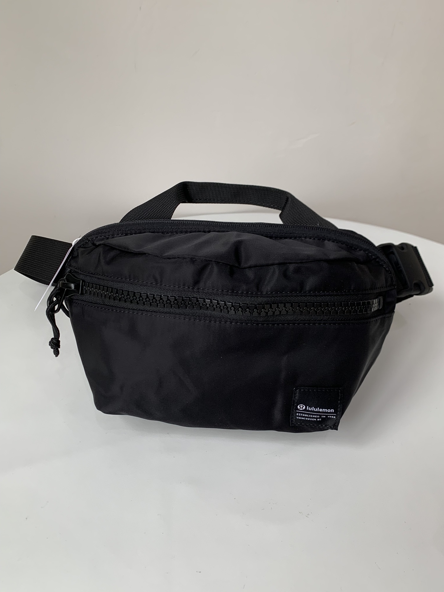 Lulu accessories *Lululemon all day essentials 2.5L Lulu accessories yoga