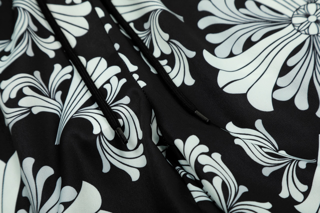 Chrome Hearts CH. Croker’s Crusader Beach Shorts: High-Quality, Stylish, Durable, Various Colors & Sizes - 图片 6