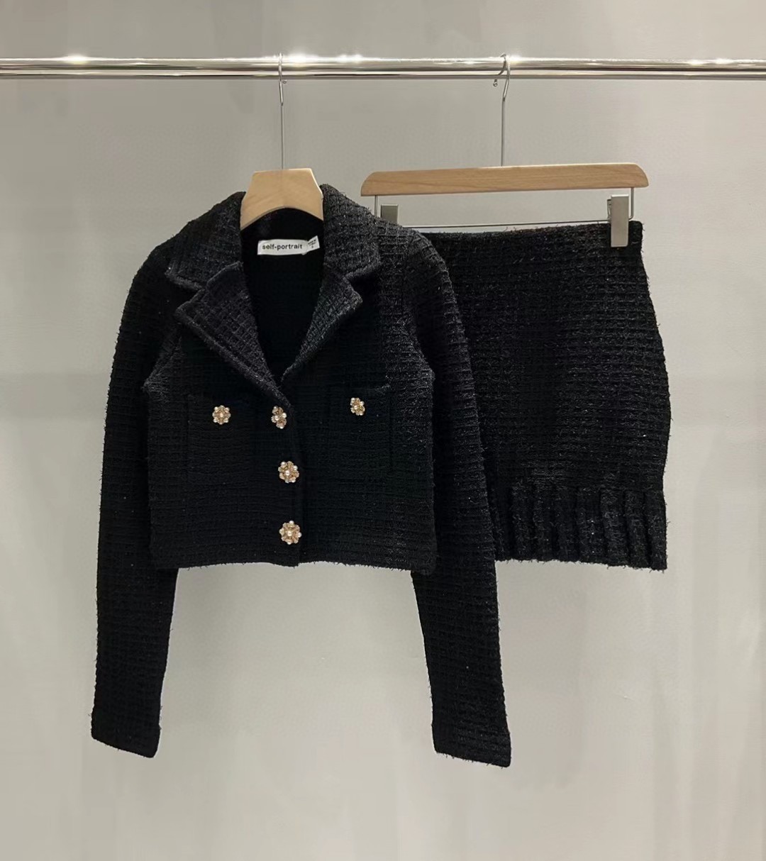 The highest quality fake
 Chanel New
 Clothing Shirts & Blouses Skirts Black Knitting