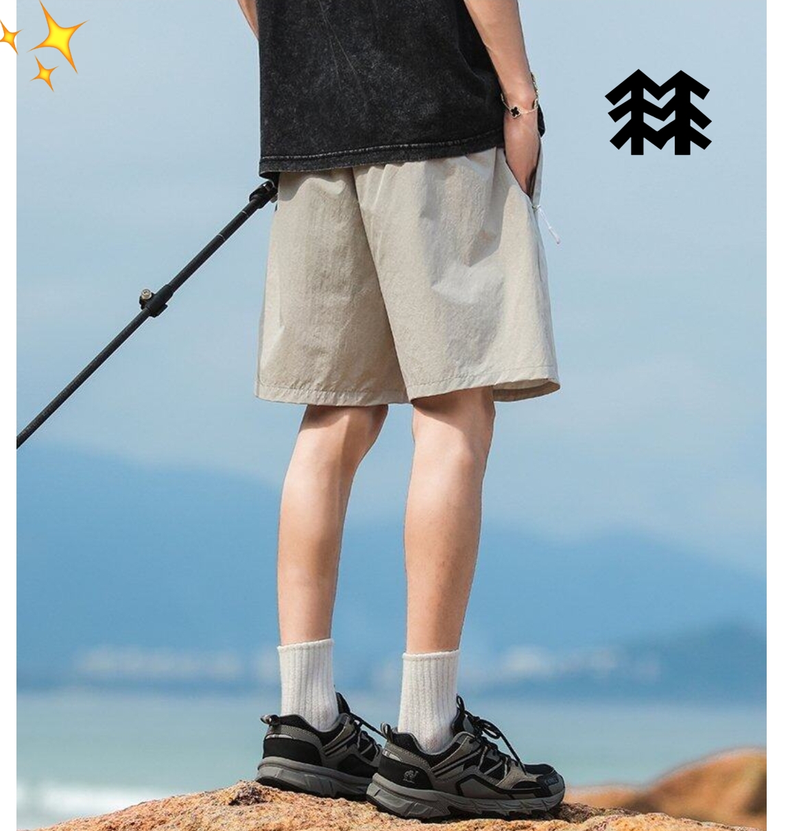 💰90
可隆/KOLONSPORT 2025夏季户外机能休闲运动短裤
选用高密度尼龙混纺面料,触感轻盈柔软,透气速干,兼顾舒适性与功能性,无惧高温天气,也不易变形或起皱,适合户外与城市通勤多场景穿着。
采用高精度裁剪工艺与加固车线,确保裤型挺括有型,经久耐穿。裤头采用弹力松紧+织带调节设计,兼顾包裹性与自由度,方便不同体型穿着者调节松紧。
裤身两侧拉链插袋设计实用便捷,经典LOGO点缀,低调却有辨识度,色调高阶,自带品质感,提升整体格调感。凉感科技,上身瞬间冰爽。
适配城市与户外穿搭;耐磨、透气、快干,适合多种夏季场景;简约剪裁配合实用机能细节,兼顾颜值与功能,适合日常通勤、旅行、露营等多种场合,既有潮流感,也实用耐穿,是夏季衣橱不可或缺的百搭单品。
-颜色:黑色 象牙白 雪松绿
-尺码:M-3XL