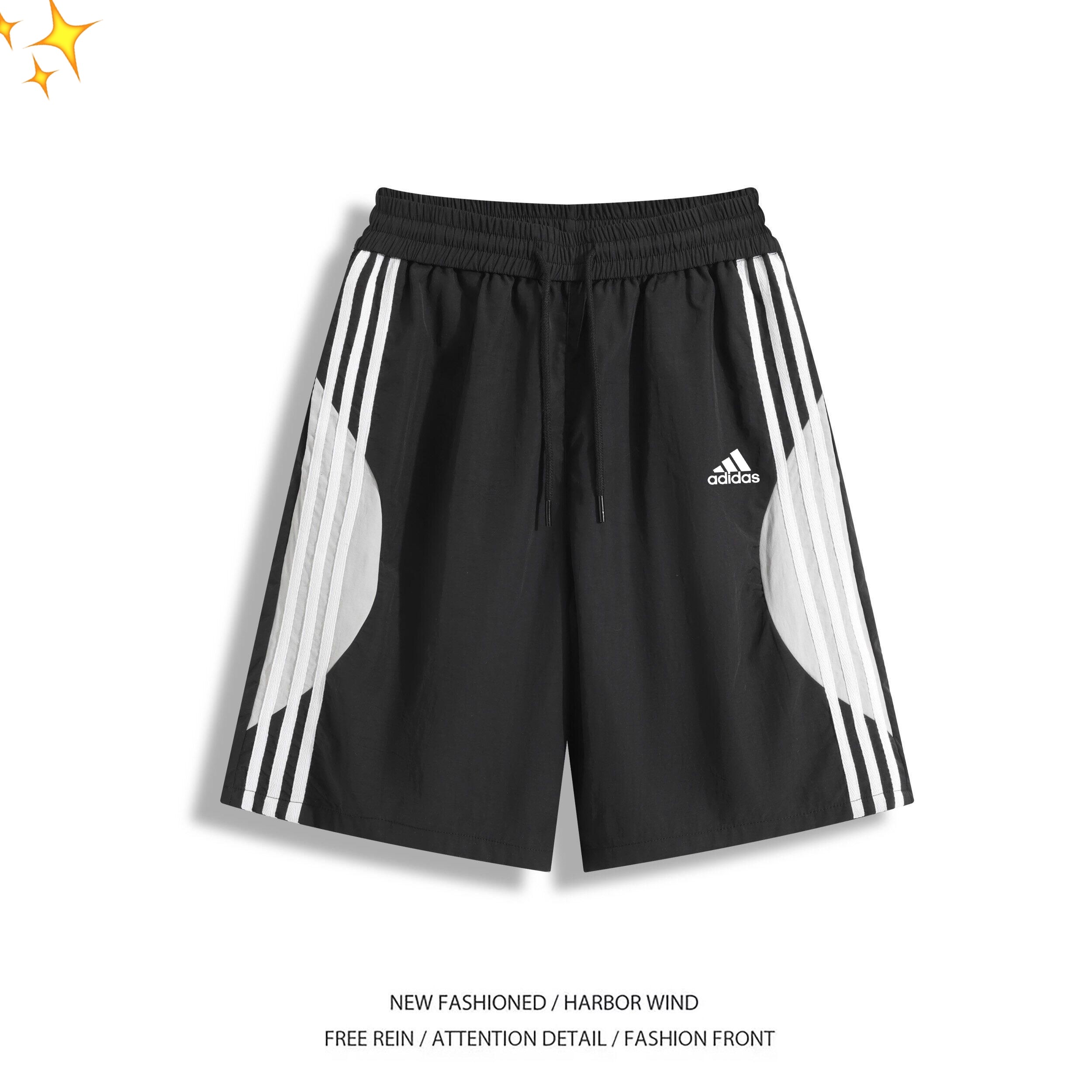 💰90
Adidas/阿迪达斯 经典三条杠直筒运动短裤休闲裤美式街头宽松休闲短裤，男女同款。
阿迪每年都会推出经典畅销款，这款最新系列梭织短裤可以说最好看了，裤型两侧经典三条杠➕运动条纹拼接设计，个性十足，经典logo印花，让人看一眼就想要入手的神裤。
抽绳腰围设计，中性百搭版型，上身效果非常有型，男生女生都可以穿，也可搭配情侣。
颜色:黑色 豆绿 草绿
尺码:M-4XL
尺码表参考第九张图


















