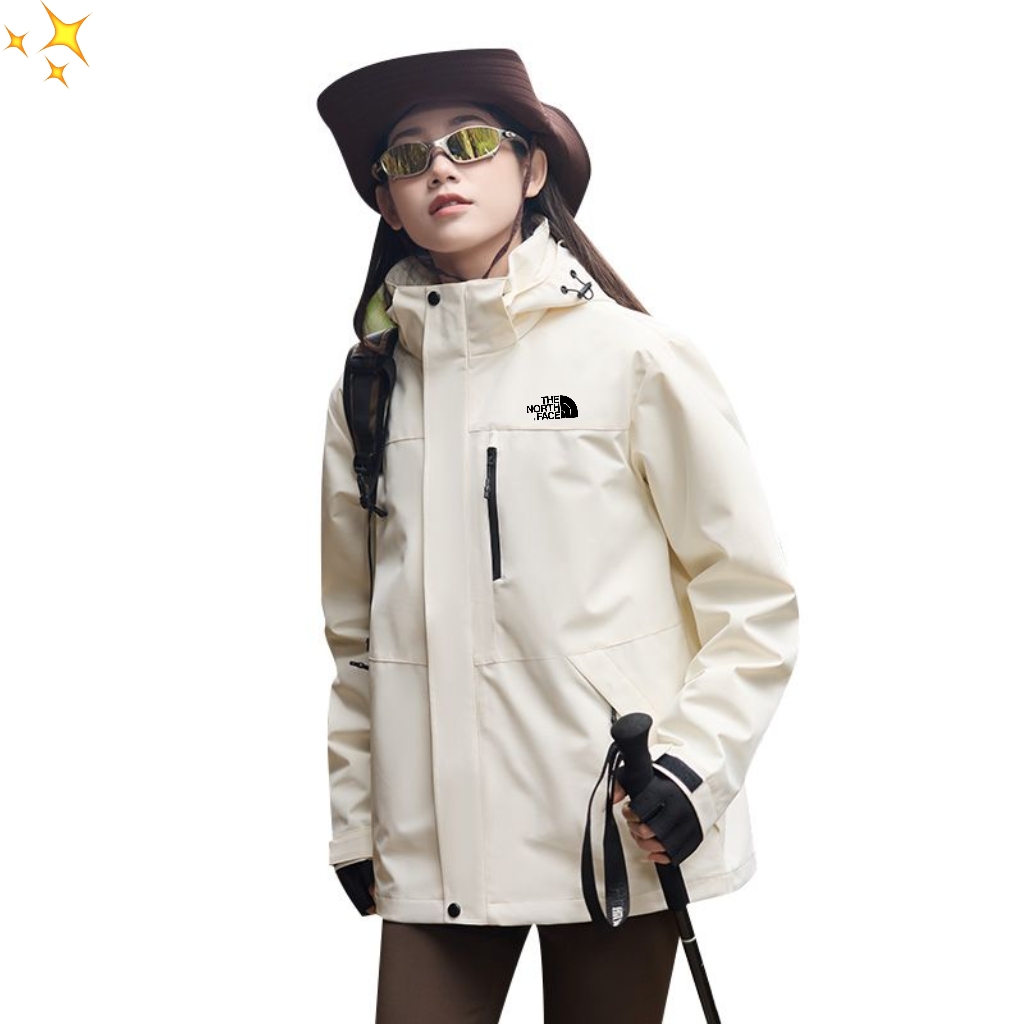 供货价:125💰『云仓特别款』出口贸易版本,天花板版本,原包装+原吊牌  
    The North Face/TNF北面爆品！宽松户外连帽冲锋衣外套•男女同款
25年秋季新款，专柜同步新品！
高品质的货！
喜欢的千万别错过。
首先这款衣服款式属于高定版的冲锋衣夹克款！
上身非常的潮！
面料采用的是GORE-TEX面料！
GORE-TEX面料，长穿户外品牌衣服的应该多少都有了解！
面料防风防水，当然了防风防水的面料很多！
但是GORE-TEX面料的防风防水是可以说是数一数二的！
这个面料也是进口客供的面料！

细节满满的赞。强烈推荐潮男潮女必备单款！
店主亲自推荐，必须自留款！
尺码：M-4XL
颜色：黑色 紫色 黄色 粉色 灰色 暖白 红色 蓝














            