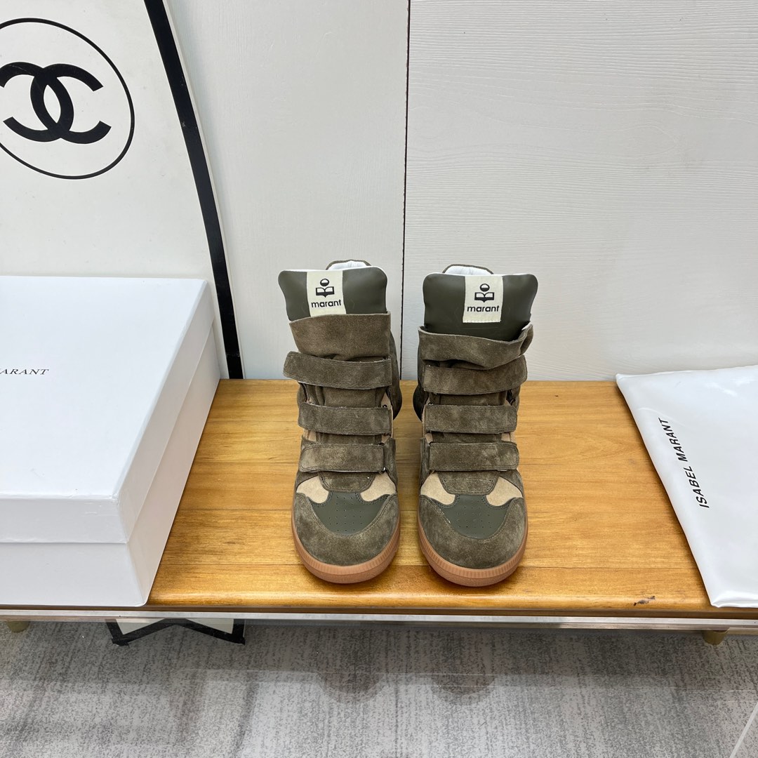 NO:168374,ISABEL MARANT Autumn and Winter New Style ———————————————————————————— INS internet celebrity bloggers are popularly recommended!  A pair of simple and high-end boots... The original 1:1 replica hidden line bottom!  The feet feel very comfortable and versatile!  Super suitable for street photography, easy to wear and stylish Size 35-42, casual shoes/sports shoes, boots, sneakers19860909ISABEL MARANT 秋冬新款 —————————————— INS网红博主热推！一双简单又不失高级的靴子... 原版1:1复刻隐线大底！脚感特别舒适 随意百搭！超级适合街拍,好穿有型 尺码35-42,休闲鞋/运动鞋,boots,sneakers,Women's Shoes