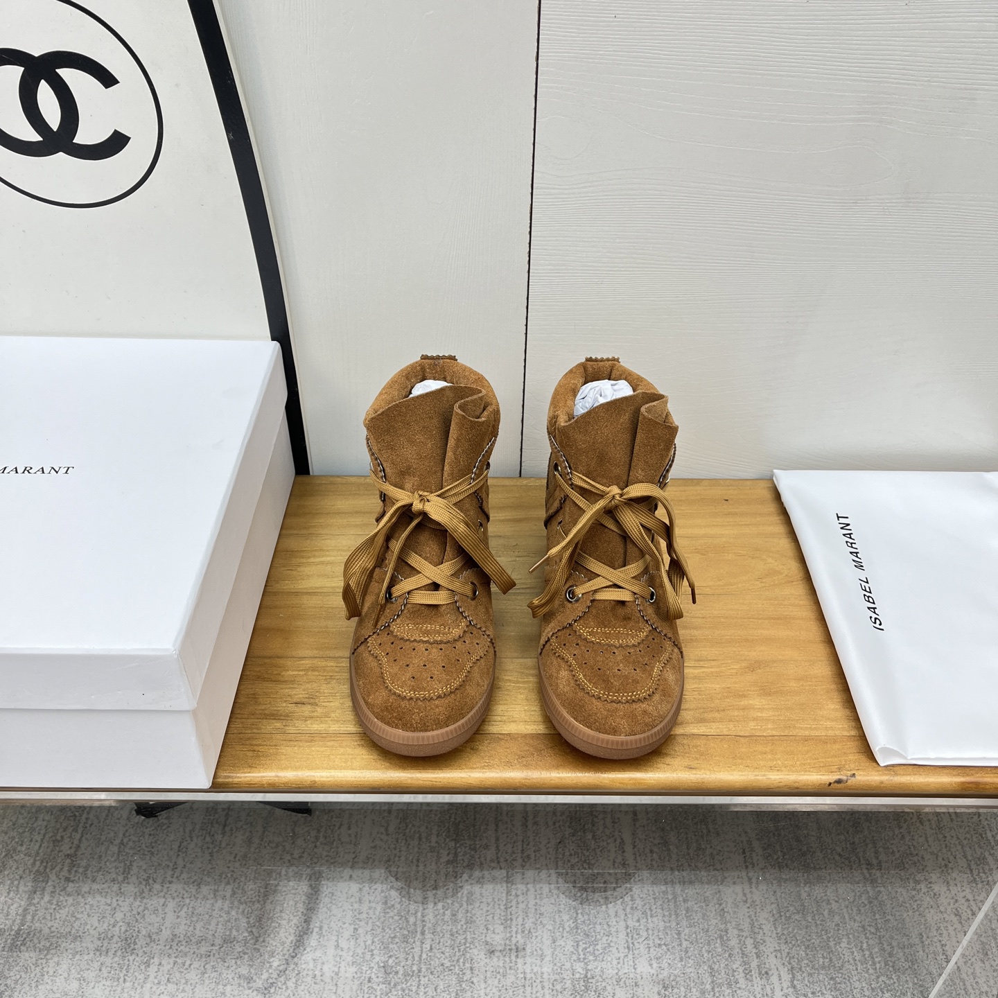 NO:559080,ISABEL MARANT Autumn and Winter New Style ———————————— Hotly recommended by INS internet celebrity bloggers!  A pair of simple yet high-end boots... Original 1:1 replica hidden-line outsole!  It feels particularly comfortable on your feet and can be worn with any outfit!  Super suitable for street photography, easy to wear and stylish, size 35-42, casual shoes/sports shoes, boots, sneakers19860909ISABEL MARANT 秋冬新款 —————————————— INS网红博主热推！一双简单又不失高级的靴子... 原版1:1复刻隐线大底！脚感特别舒适 随意百搭！超级适合街拍,好穿有型 尺码35-42,休闲鞋/运动鞋,boots,sneakers,Women's Shoes