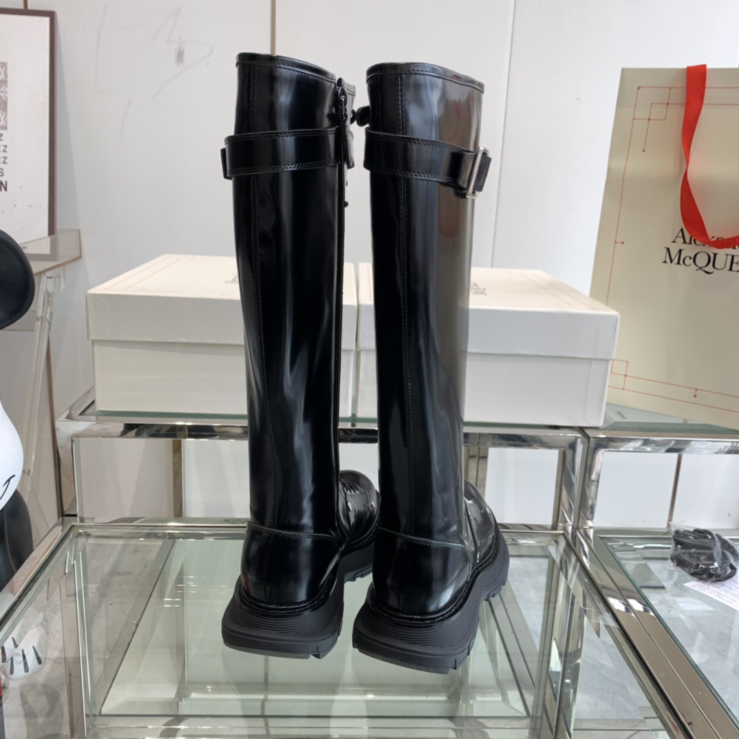 “Alexander McQueen Classic Martin Boots: Gulinaza, Celeb Favorites, High-Quality Materials, Size 35-40” - 图片 7
